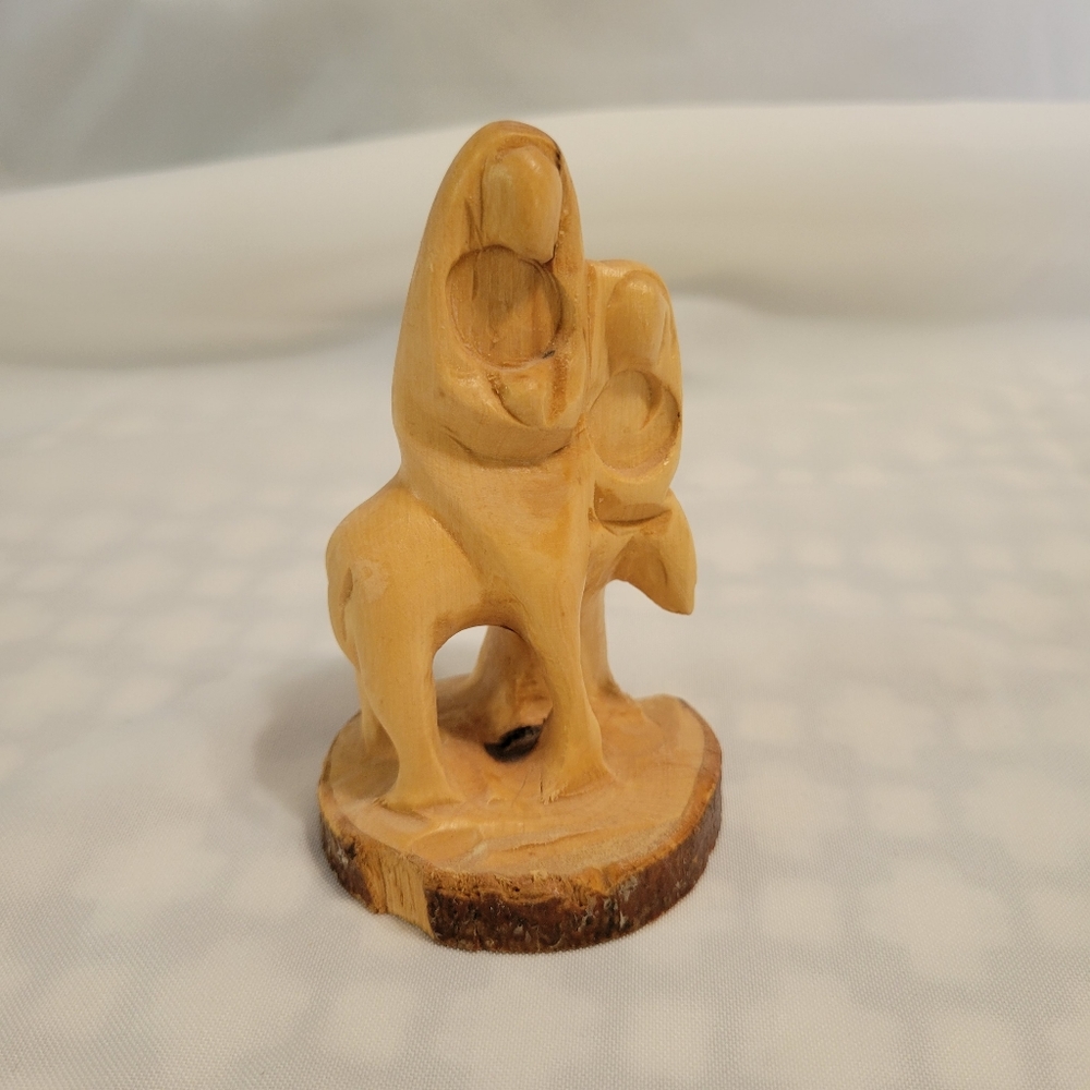 Olive Wood Holy Family - Flight to Egypt Figures